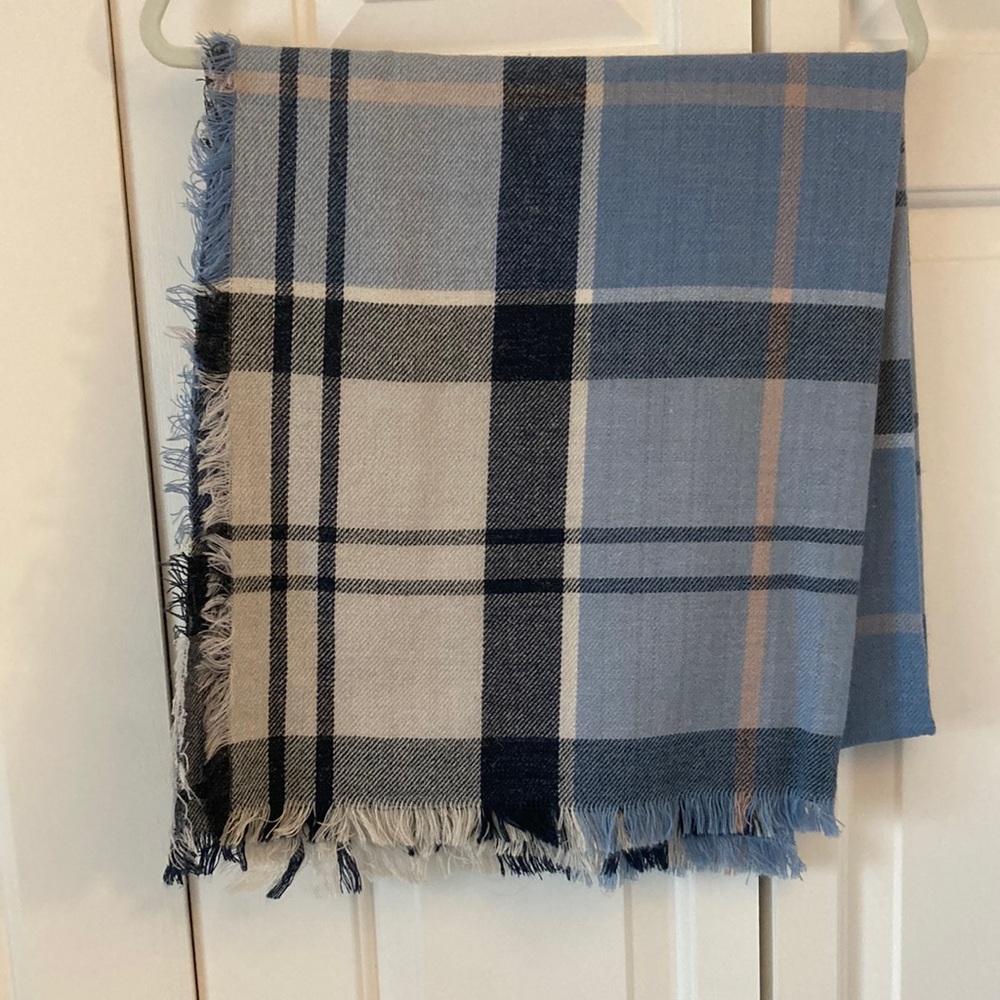 Barbour giant shawl/scarf